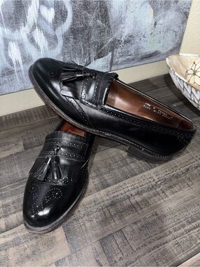 Allen Edmonds Bridgeton kiltie MENS SZ 10.5